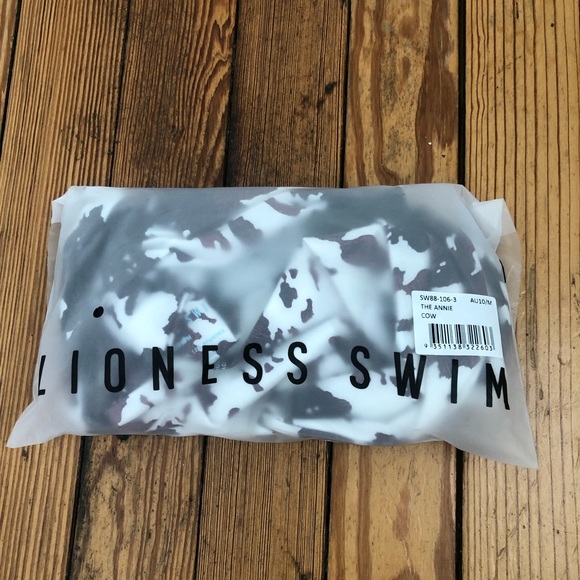 Princess Polly cow bikini set - Picture 8 of 10